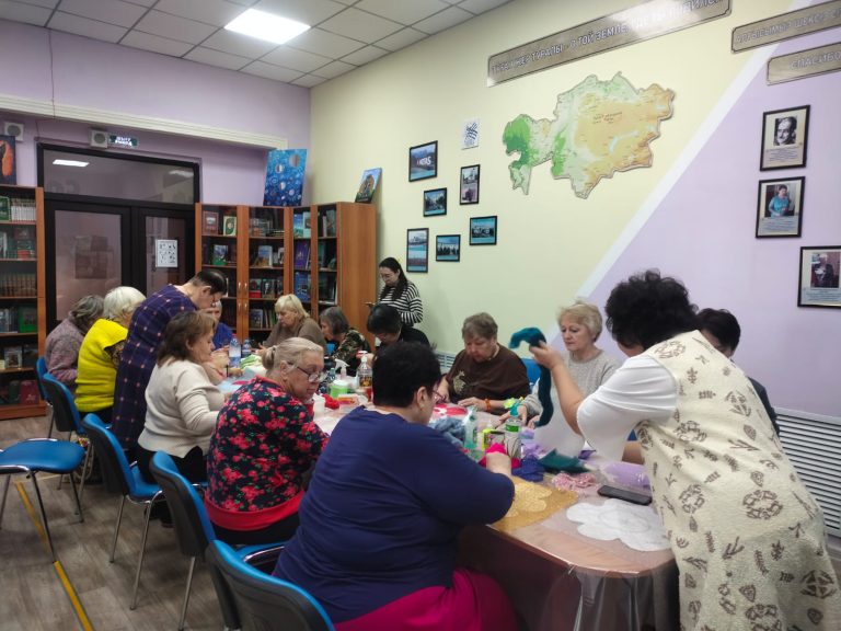 «Жүннен флористика: өз қолымызбен қыстырма жасайық» атты шабыт беретін шығармашылық коллаборациясы 